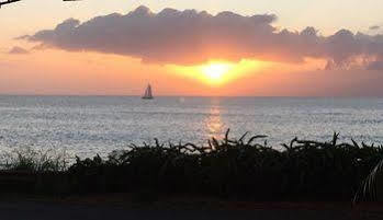 Bed & Breakfast Maui House 3*