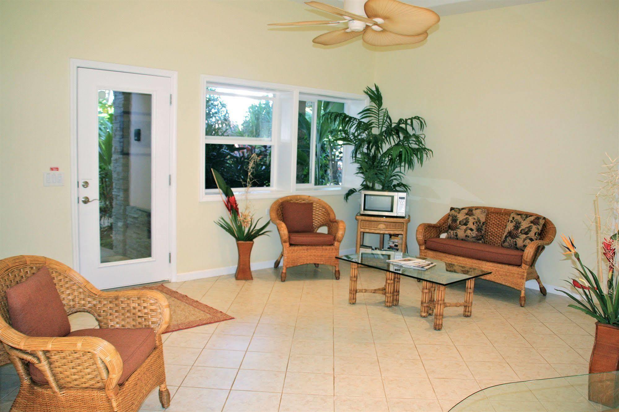Maui House