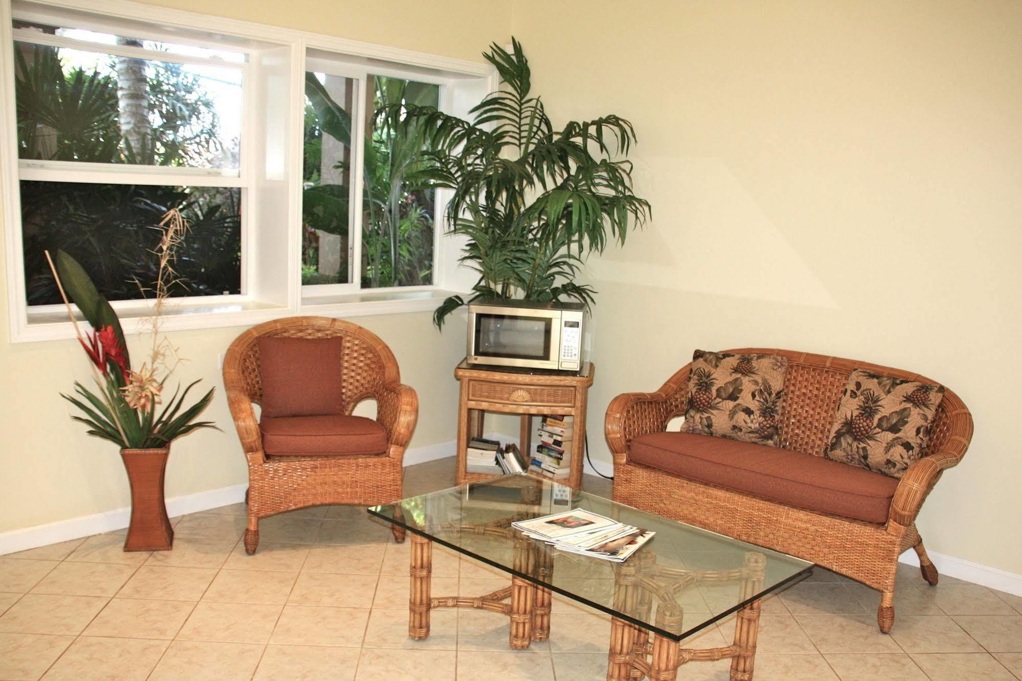 Maui House