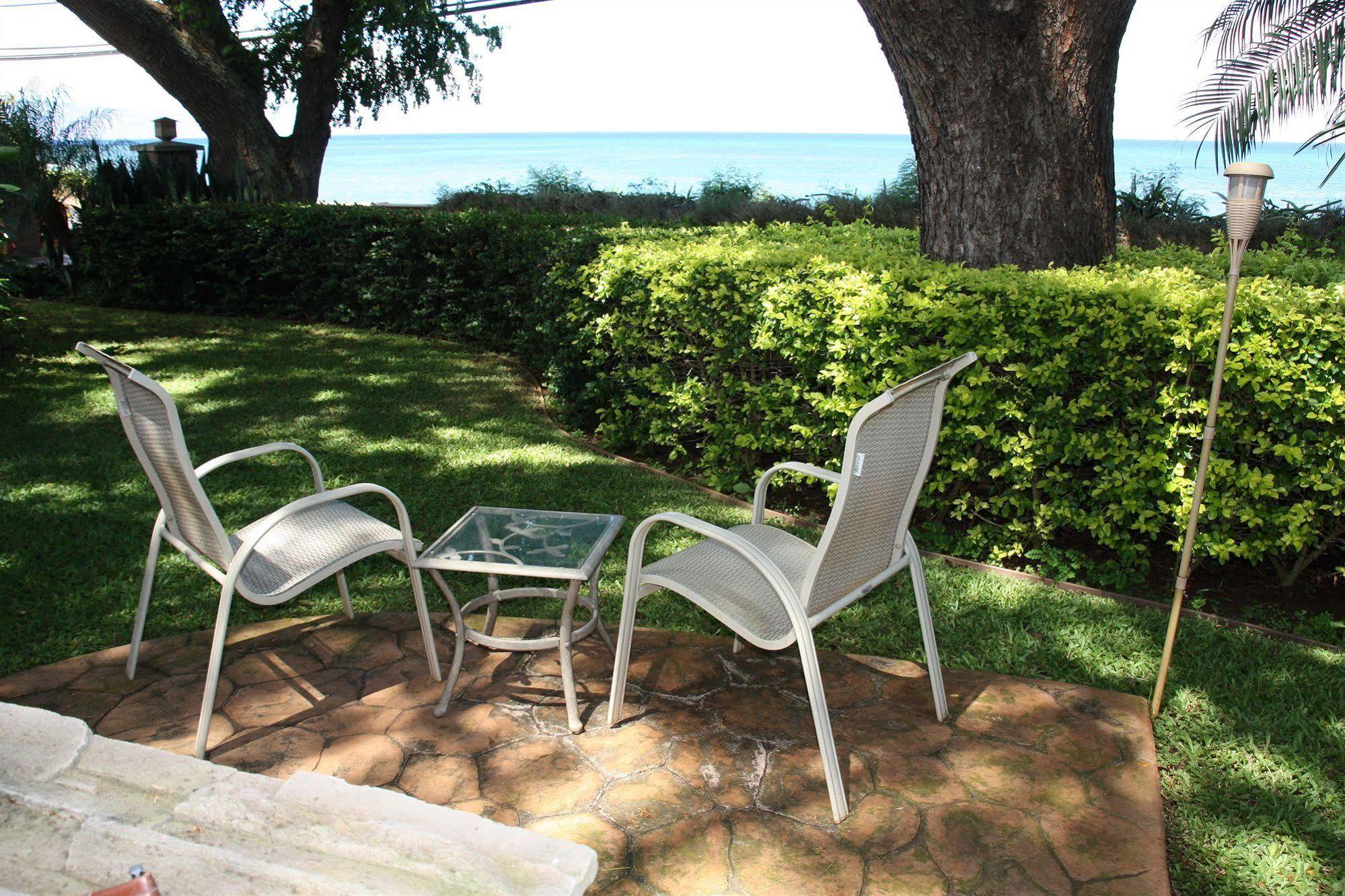 Maui House 3*