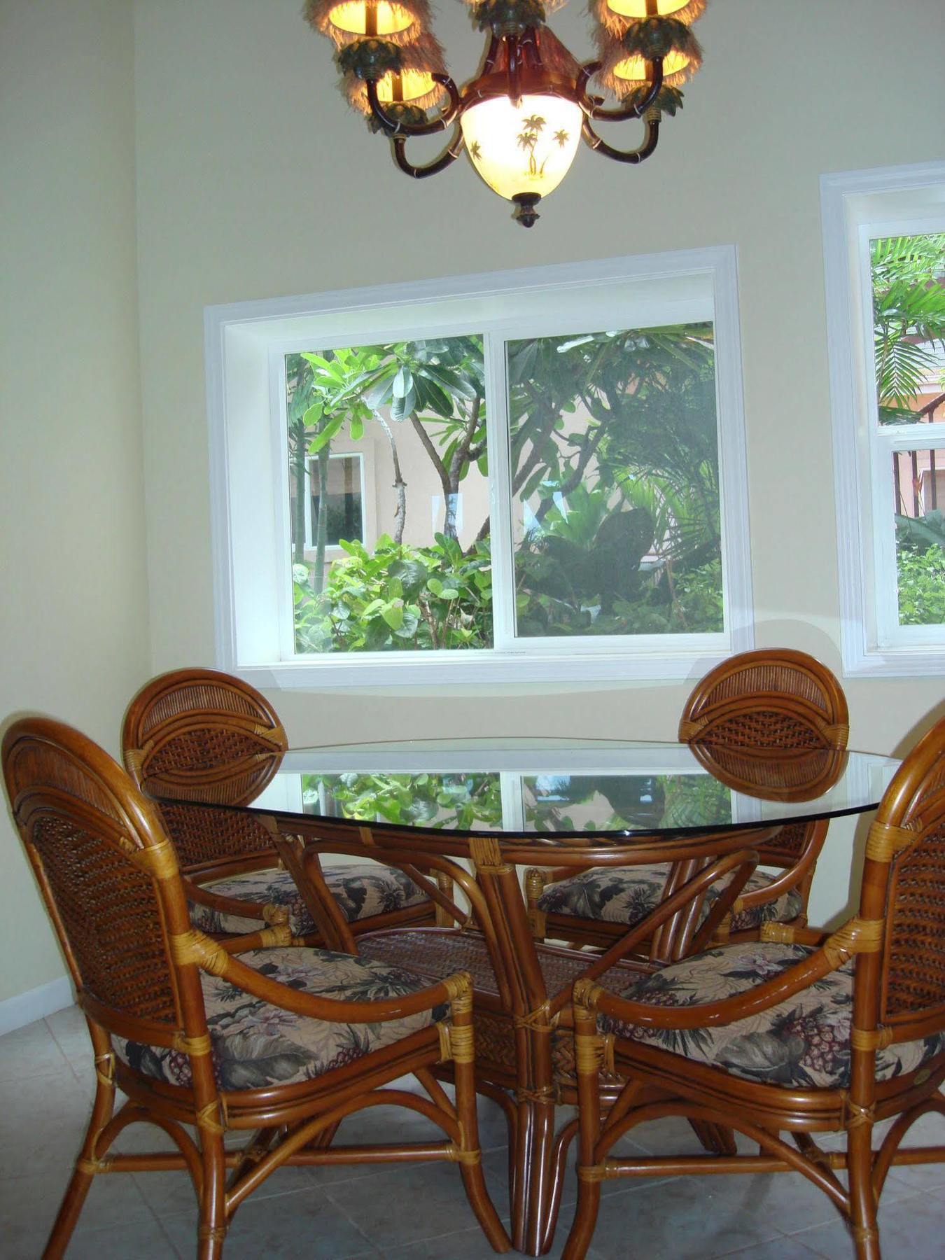 Maui House Bed & Breakfast Kahana