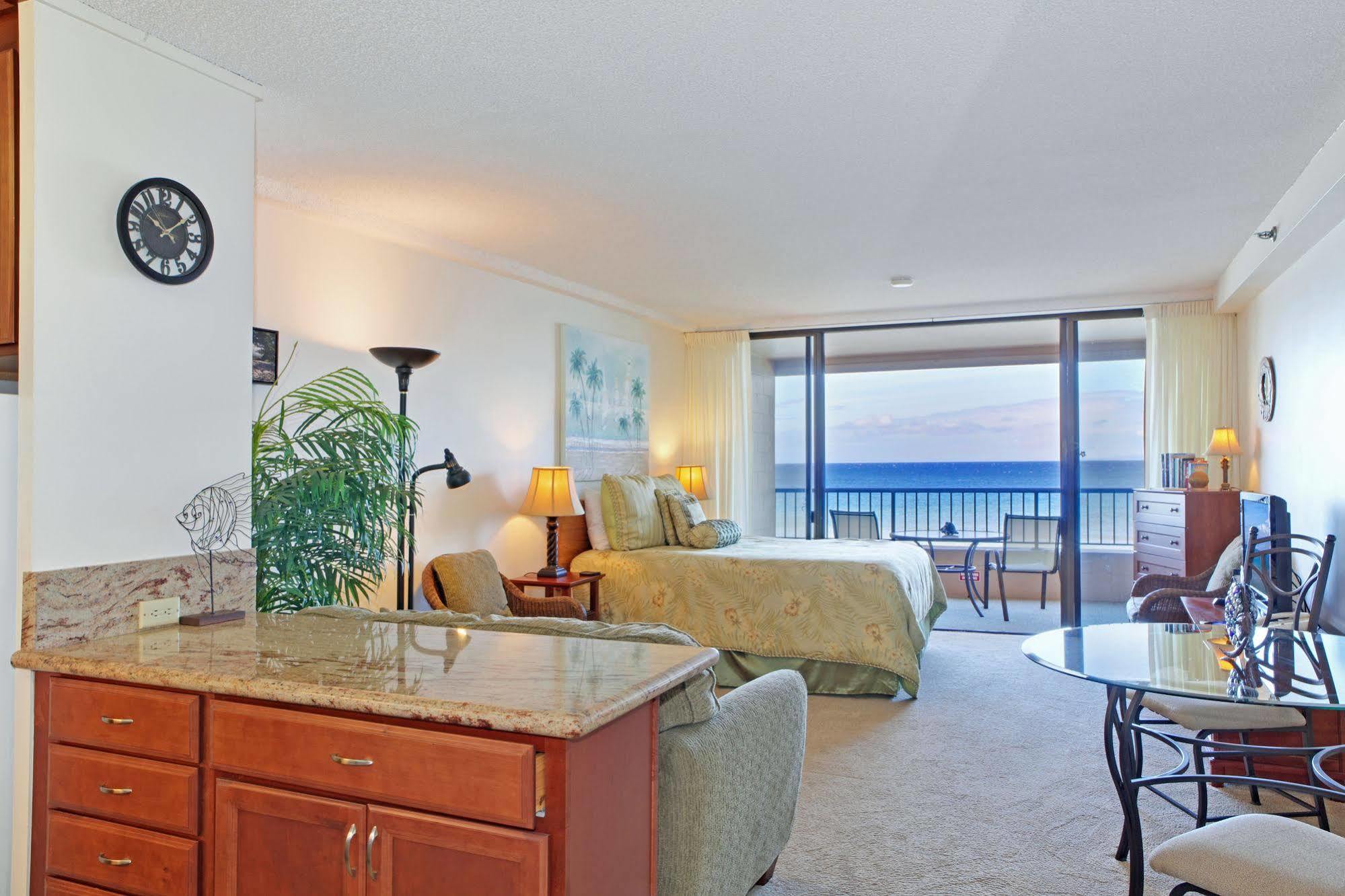 Maui Kai Aparthotel 3*