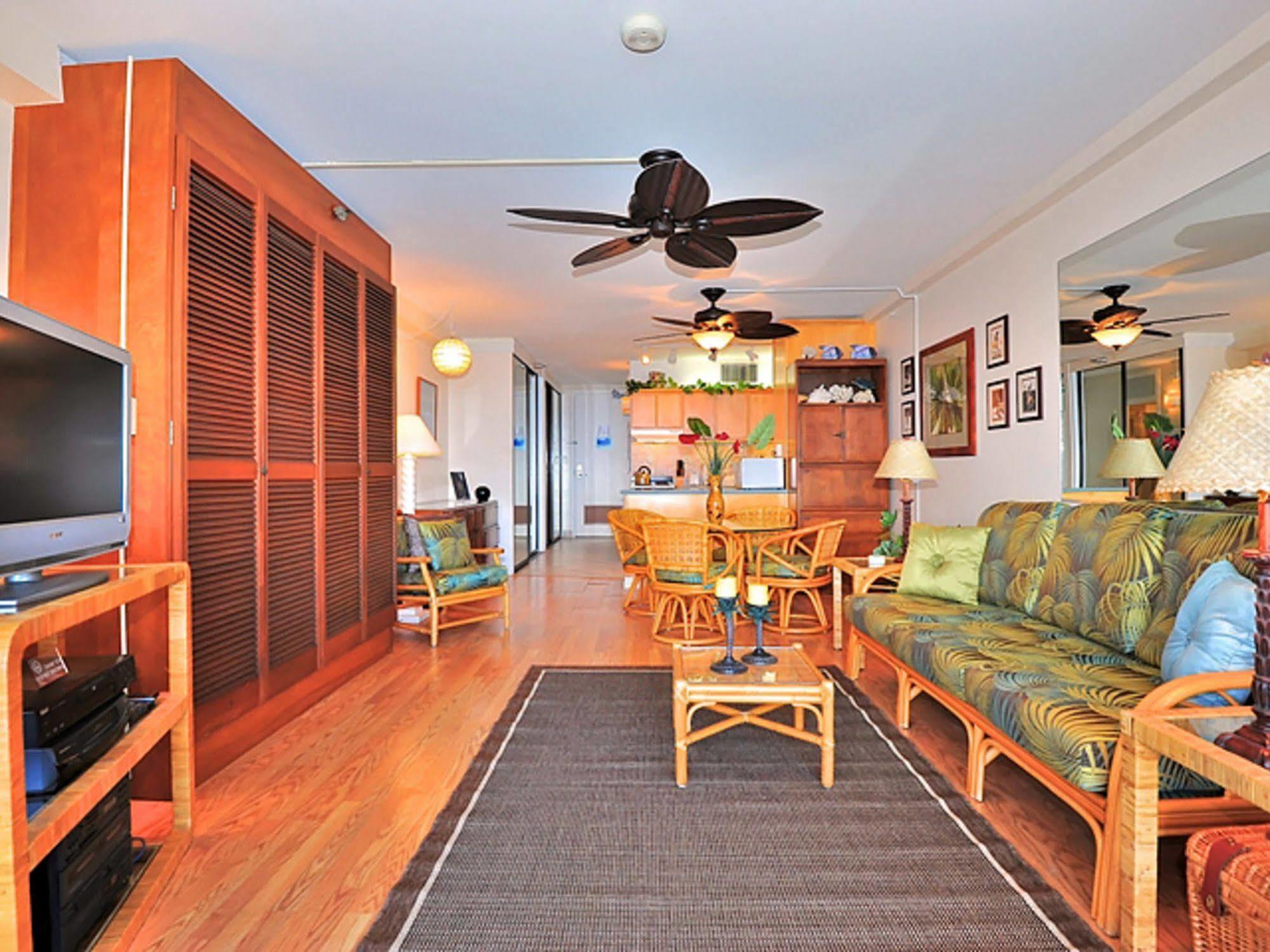 Maui Kai Aparthotel 3*