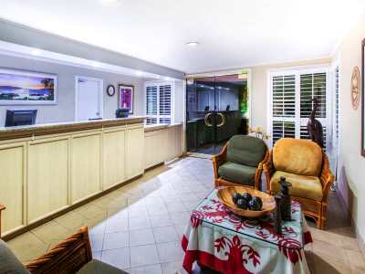 Hotel Days By Wyndham Maui Oceanfront