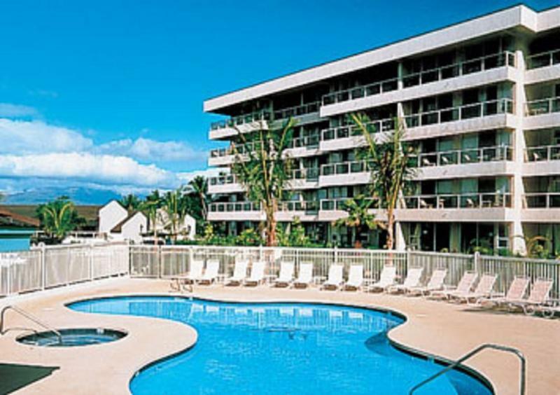 Aston Mahana At 4*