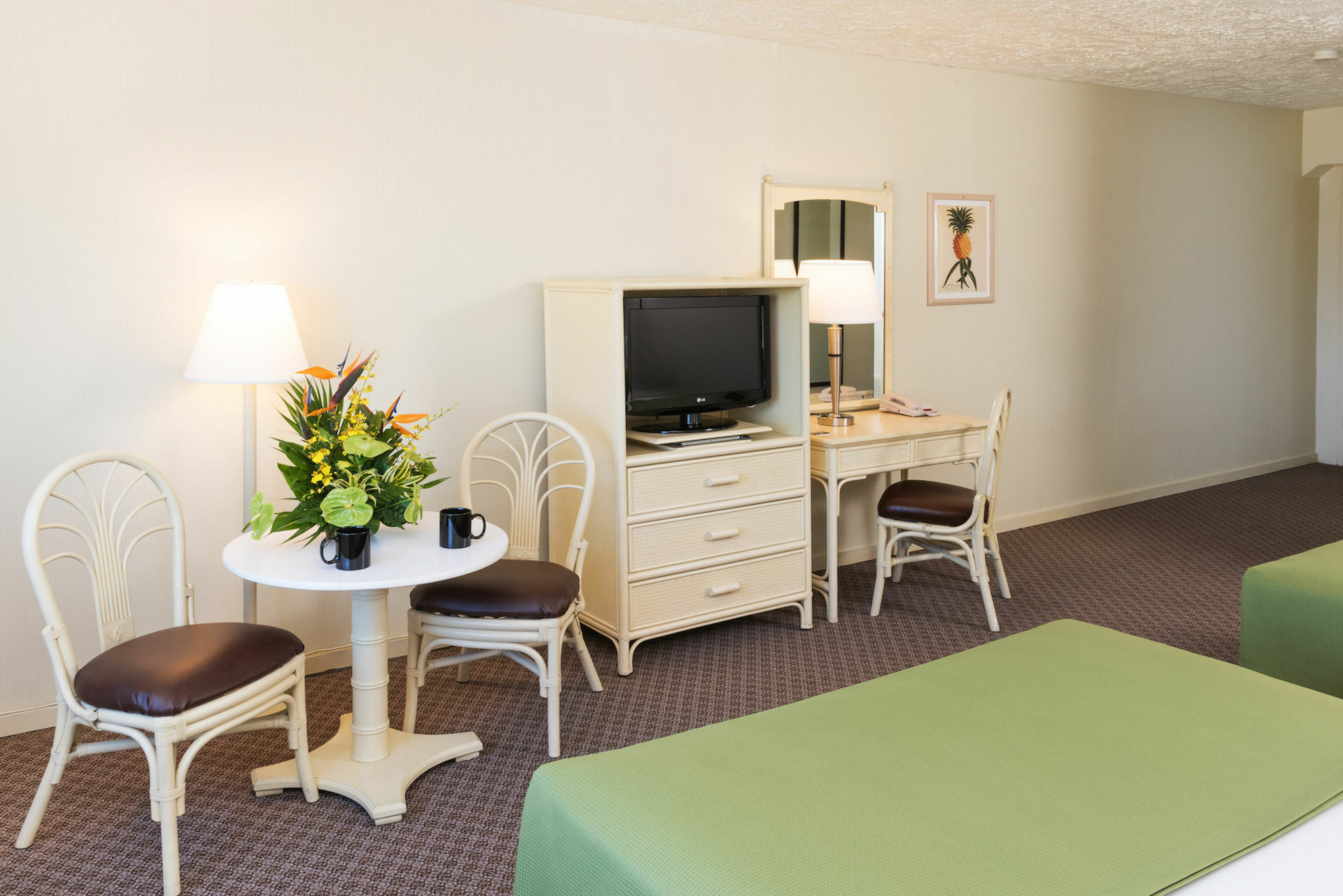 Hotel Maui Seaside 3*