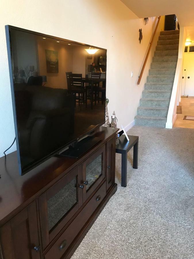 Spacious & Modern Maui Steps To The Beach! Apartment Kahana