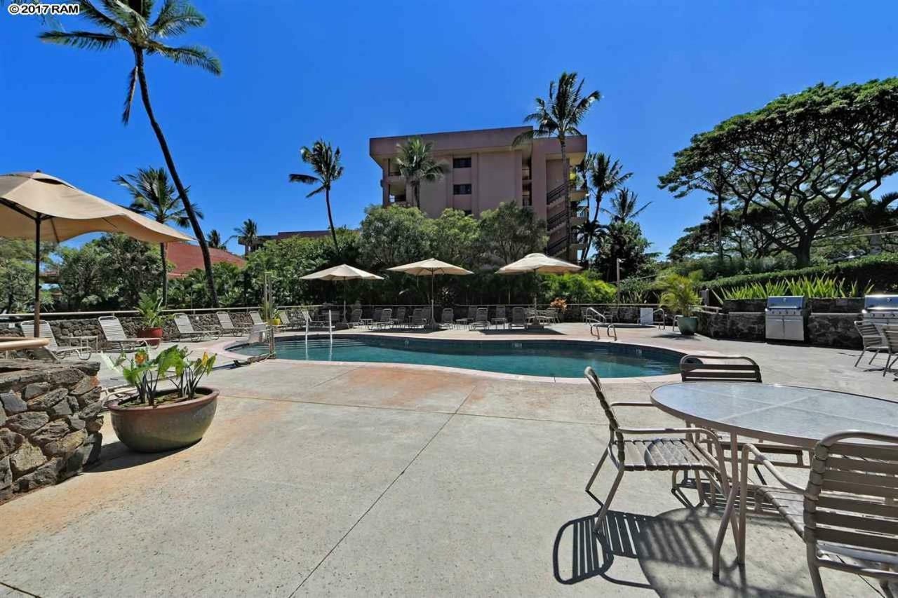 Spacious & Modern Maui Steps To The Beach! * Kahana
