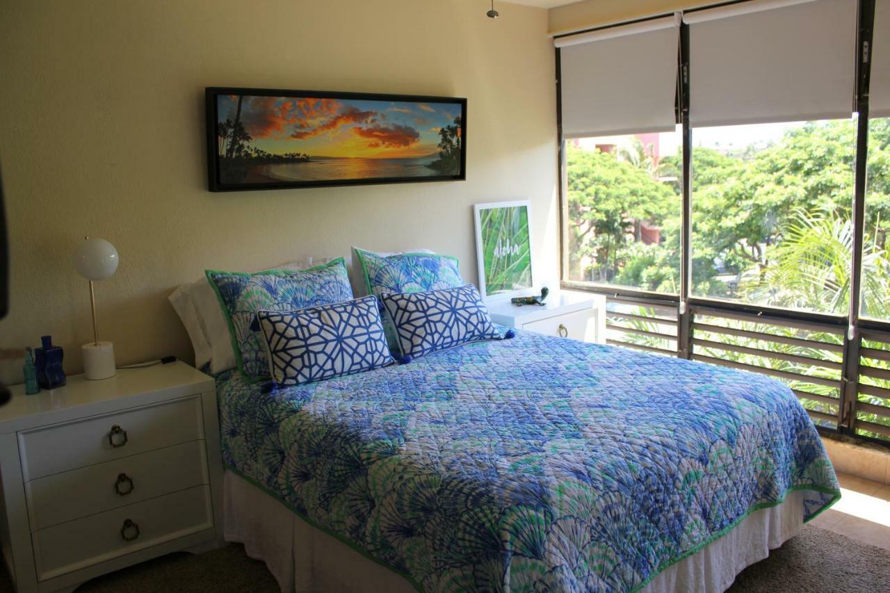 Spacious & Modern Maui Steps To The Beach! Kahana
