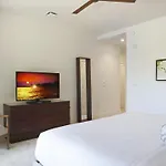 Maui Westside Presents - Luana Garden Villas 18C