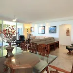 Royal Mauian, #202 Condo