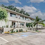 Unit 6 Maui Ohana Modern Studio