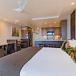 Lahaina Shores 505 Apartment