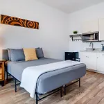 Unit 3 Maui Ohana Modern Studio