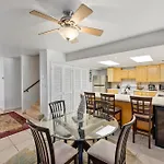 Ocean Bliss Awaits - Spacious Lanai - Outdoor Grill - Golf Course Views