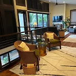 One-Of-A-Kind Maui Getaway!
