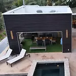 One-Of-A-Kind Maui Getaway!