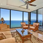Top Floor Penthouse At The Mahana