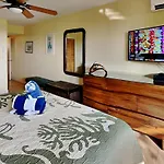 Maui Banyan T-305B