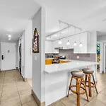 Ground Floor Garden View Unit With Great Amenities
