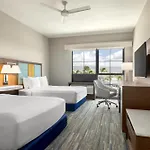 Hampton Inn & Suites Maui North Shore