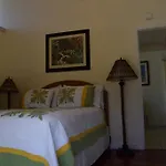 Hale Huanani B&B