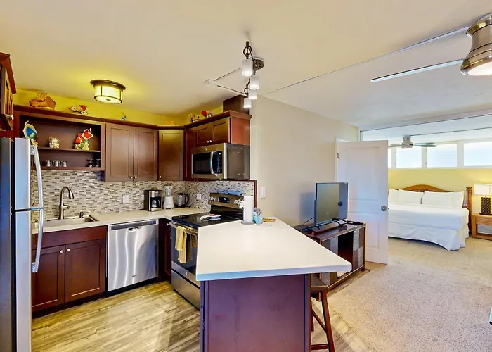 Hale Ono Loa Condo
