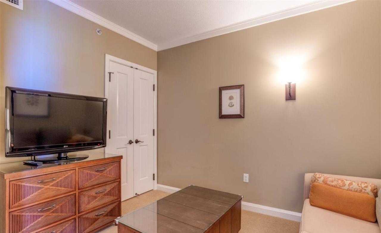 2 Bedroom Ocean View Luxury With Extra Large Balcony *