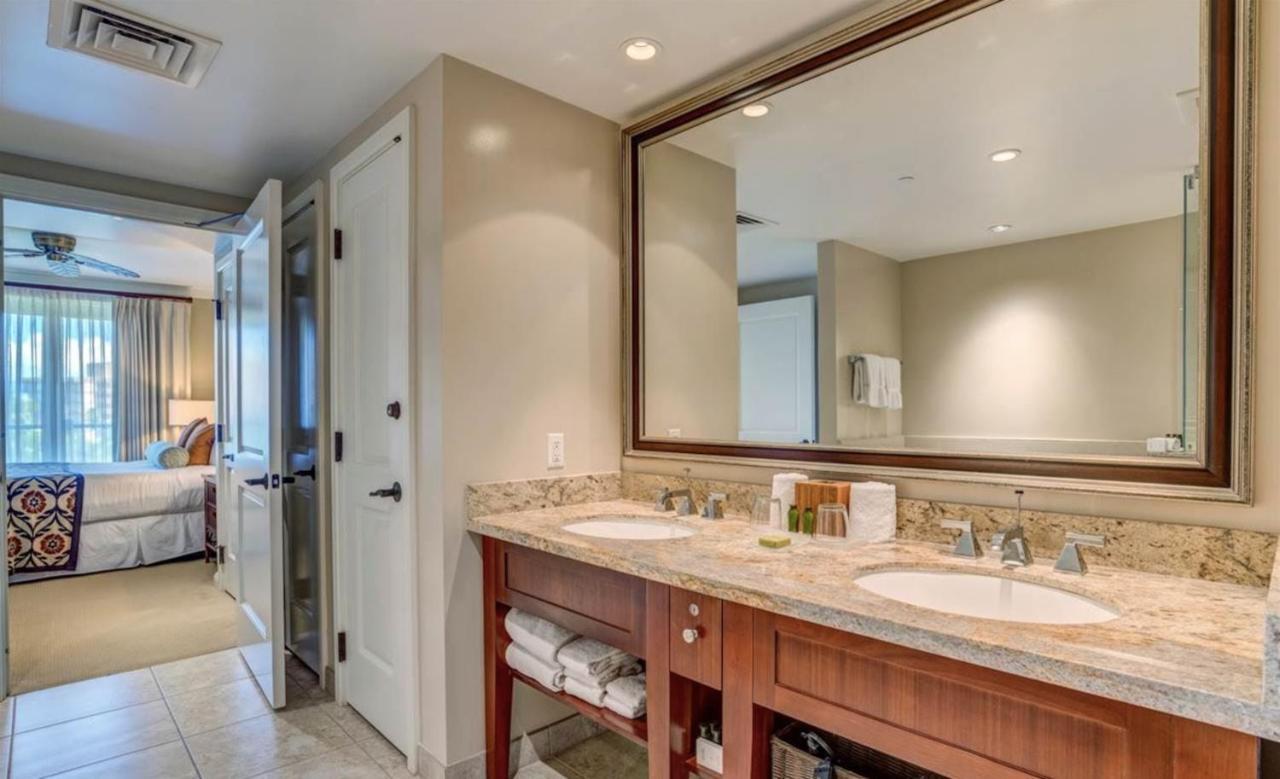 2 Bedroom Ocean View Luxury With Extra Large Balcony *