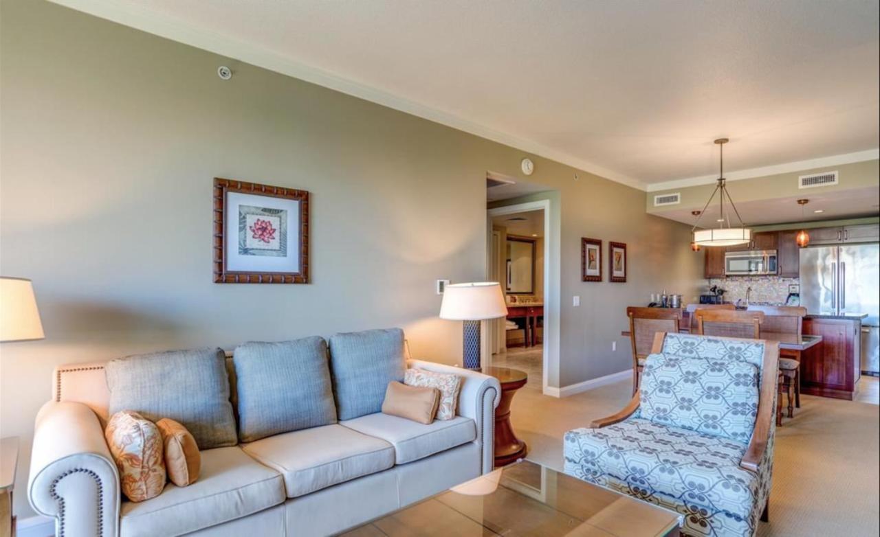 2 Bedroom Ocean View Luxury With Extra Large Balcony *