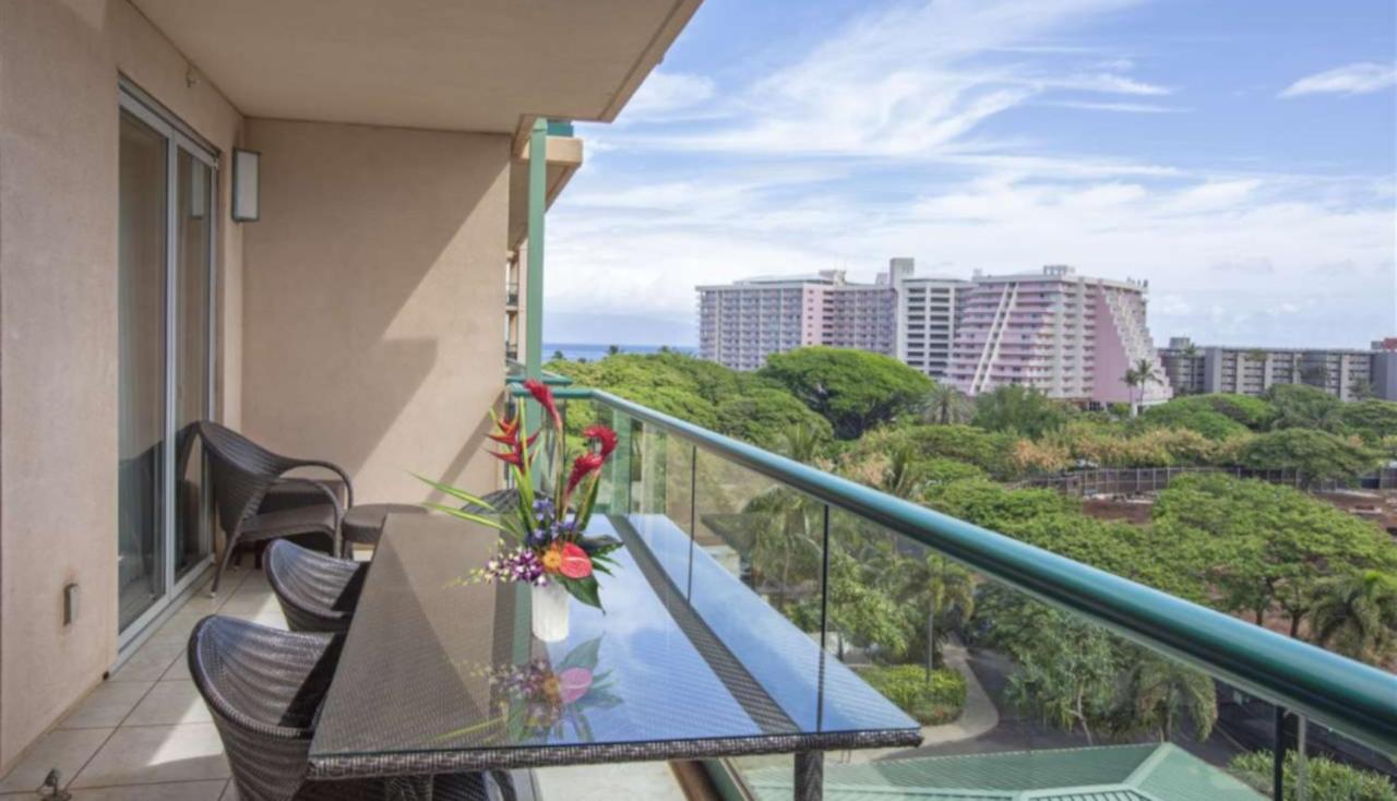 Luxury Mountain View With Large Private Balcony Apartment Lahaina