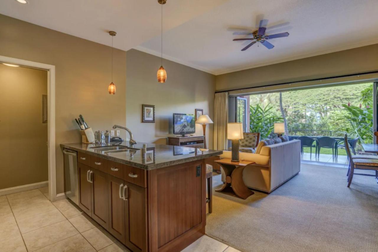 Apartment Ground Floor Direct Access With Private Outdoor Yard Space Luxury Lahaina