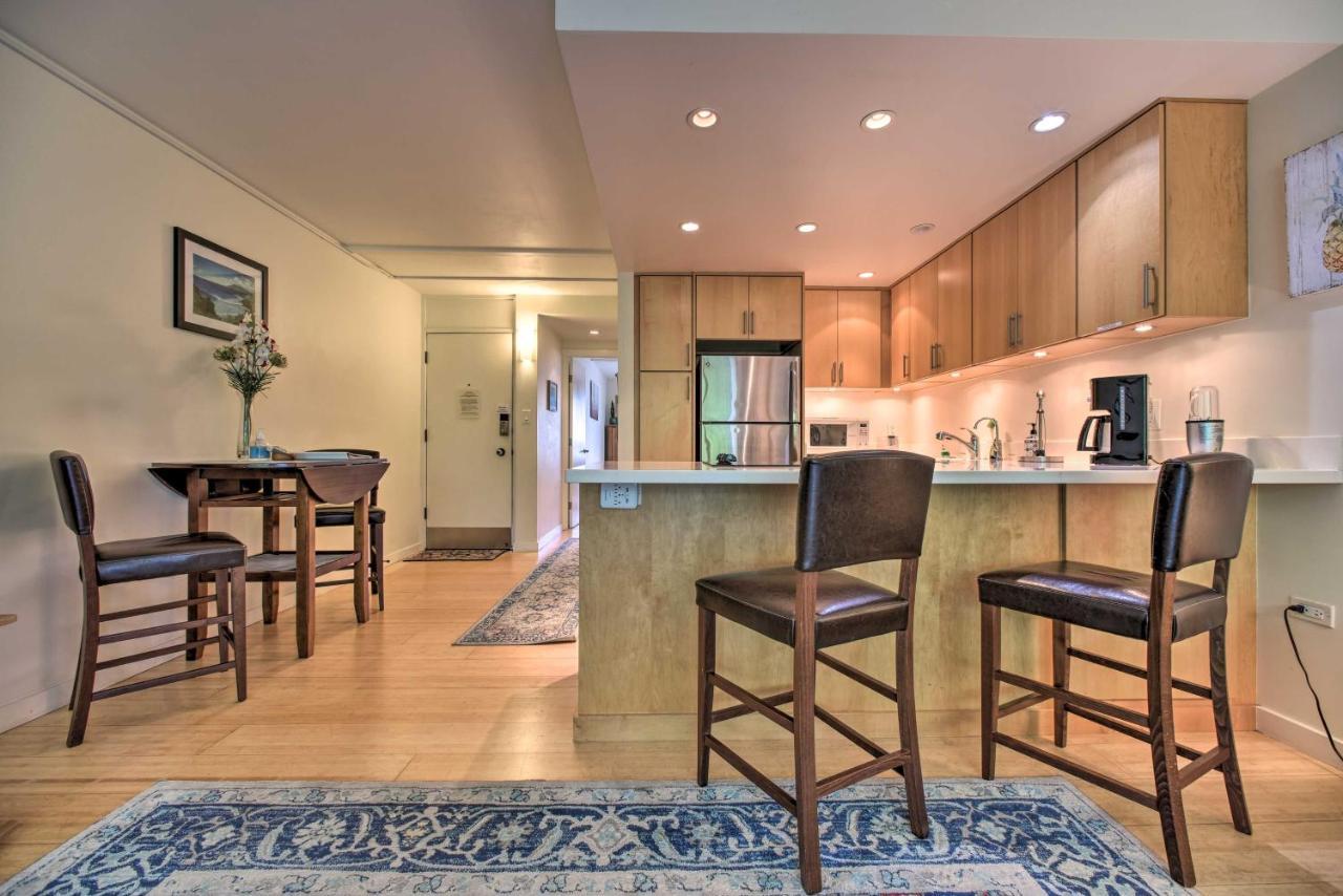 Comfy Tropical With Pool - Walk To Beach!