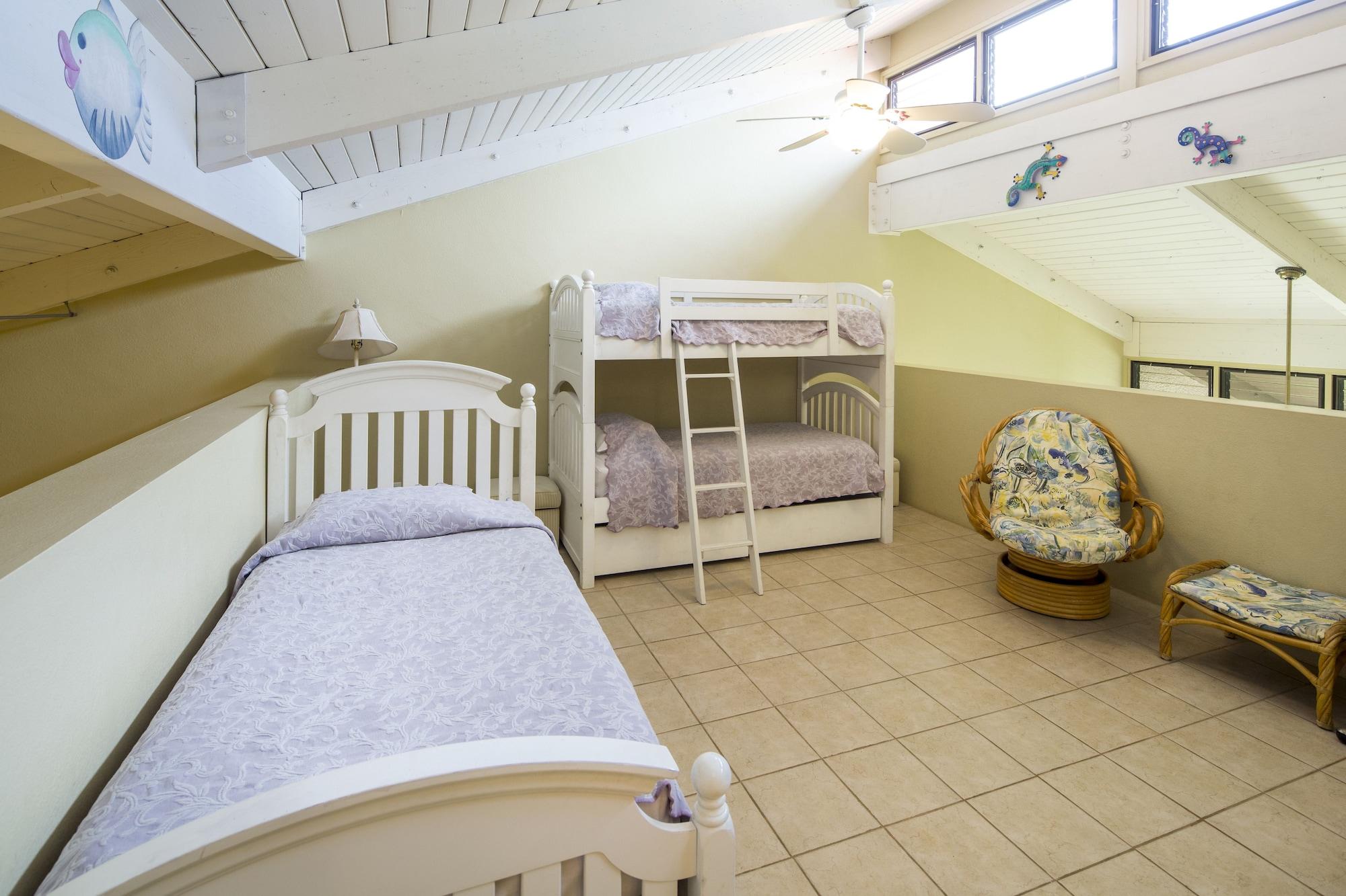 Castle Kama'ole Sands Aparthotel 3*