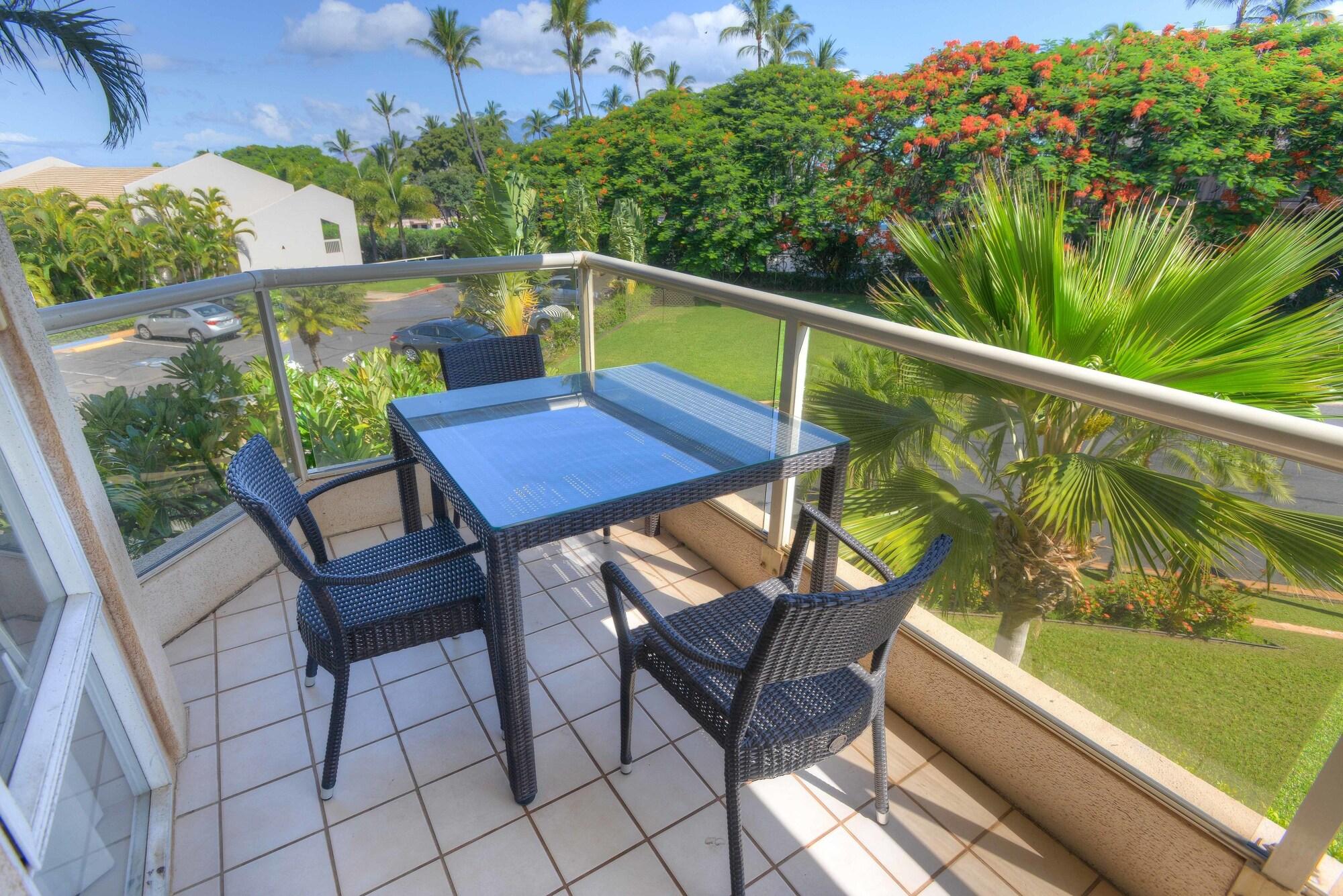 Maui Banyan - Maui & Kihei