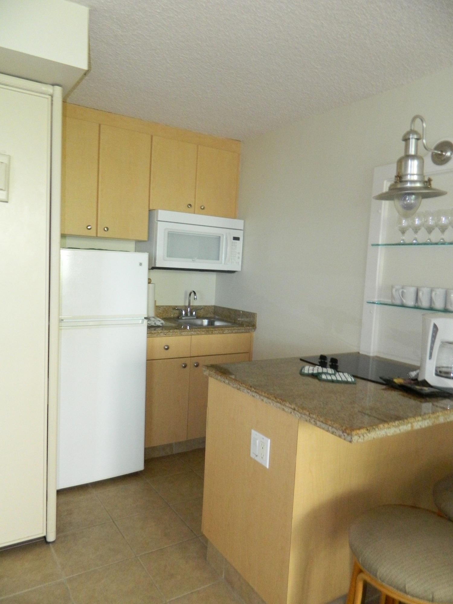 Aparthotel Kahana Beach Resort 3*