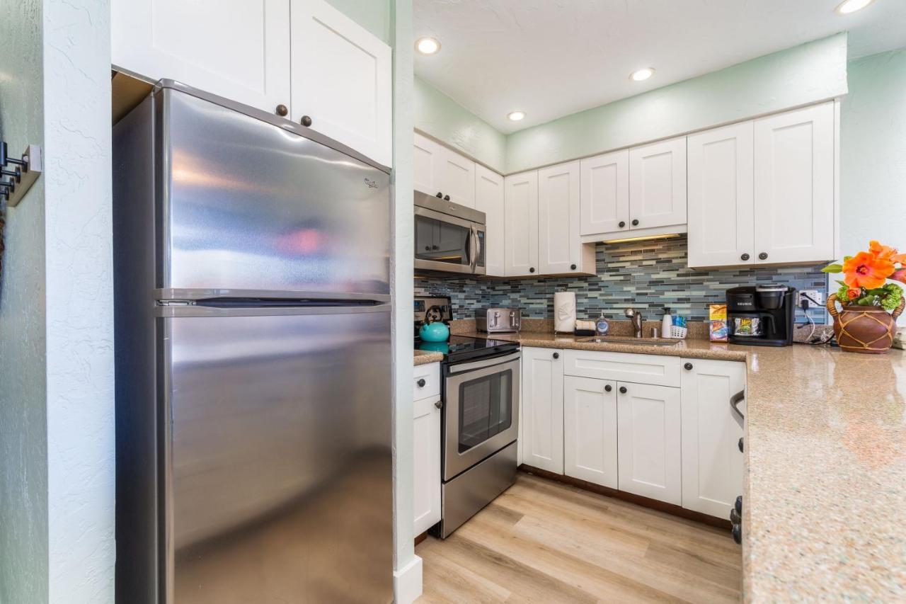 Papakea K406 Oceanview 2 Bedroom 2 Bath Apartment Kahana