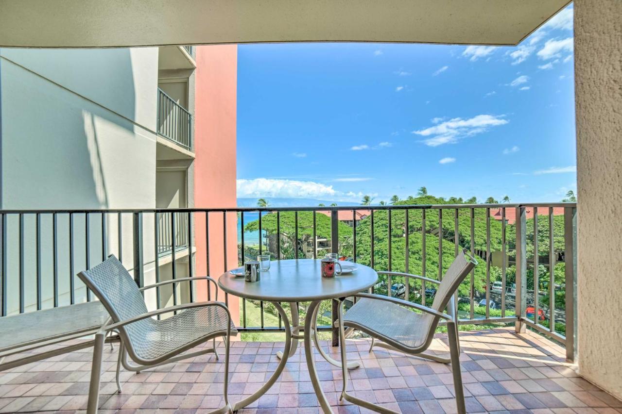 Cute Beachfront With Lanai And Pools Apartment Kahana