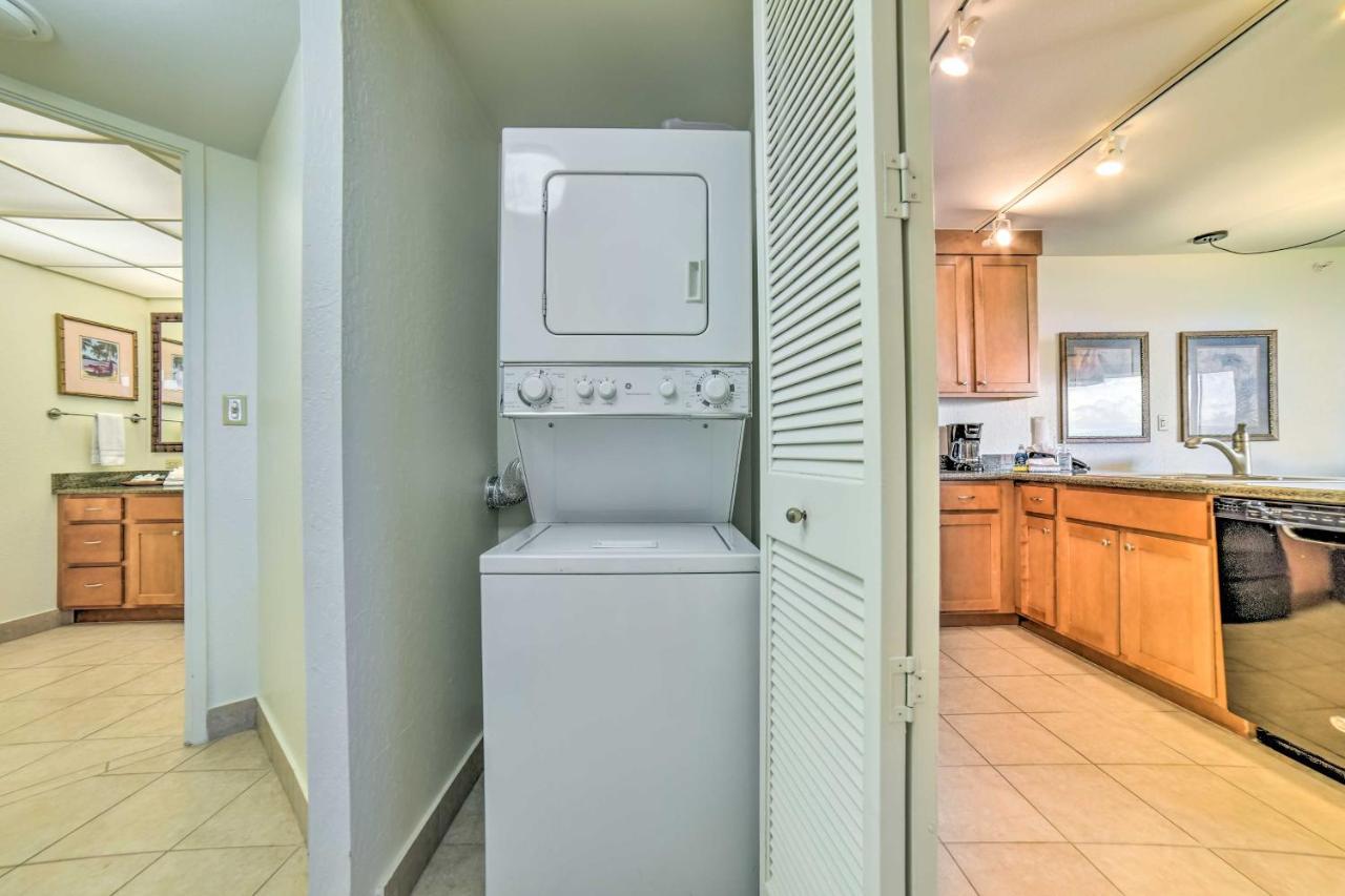 Cute Beachfront With Lanai And Pools Apartment Kahana