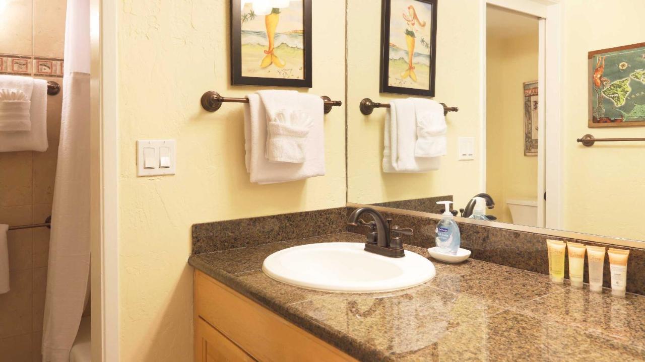 Maui Westside Presents: Papakea J401 Floor Ocean Views Lahaina