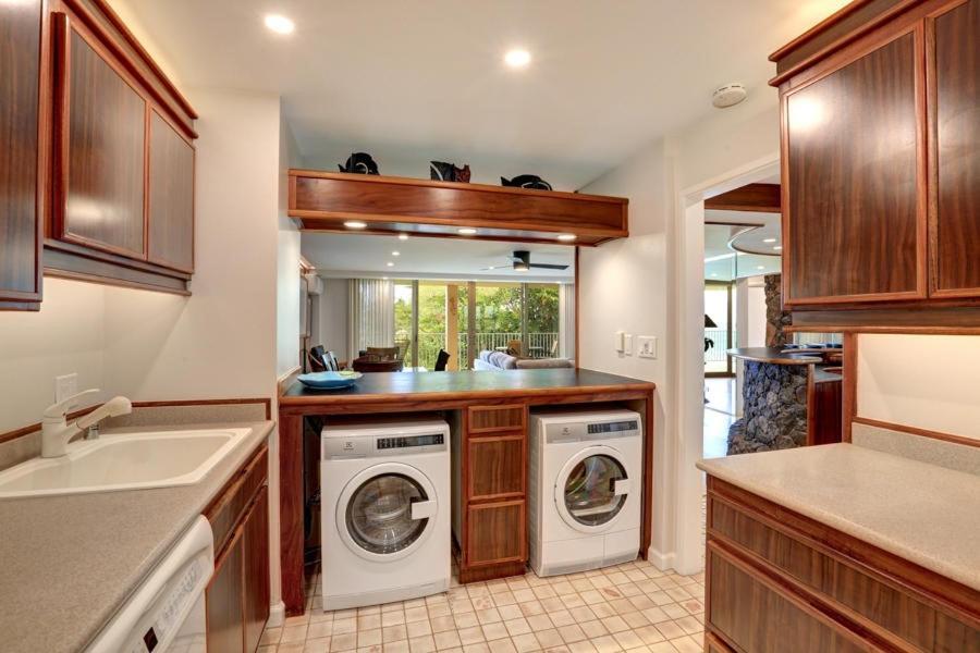 Royal Mauian, #302 Apartment *