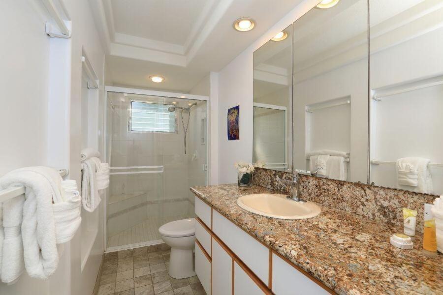 Royal Mauian, #202 *