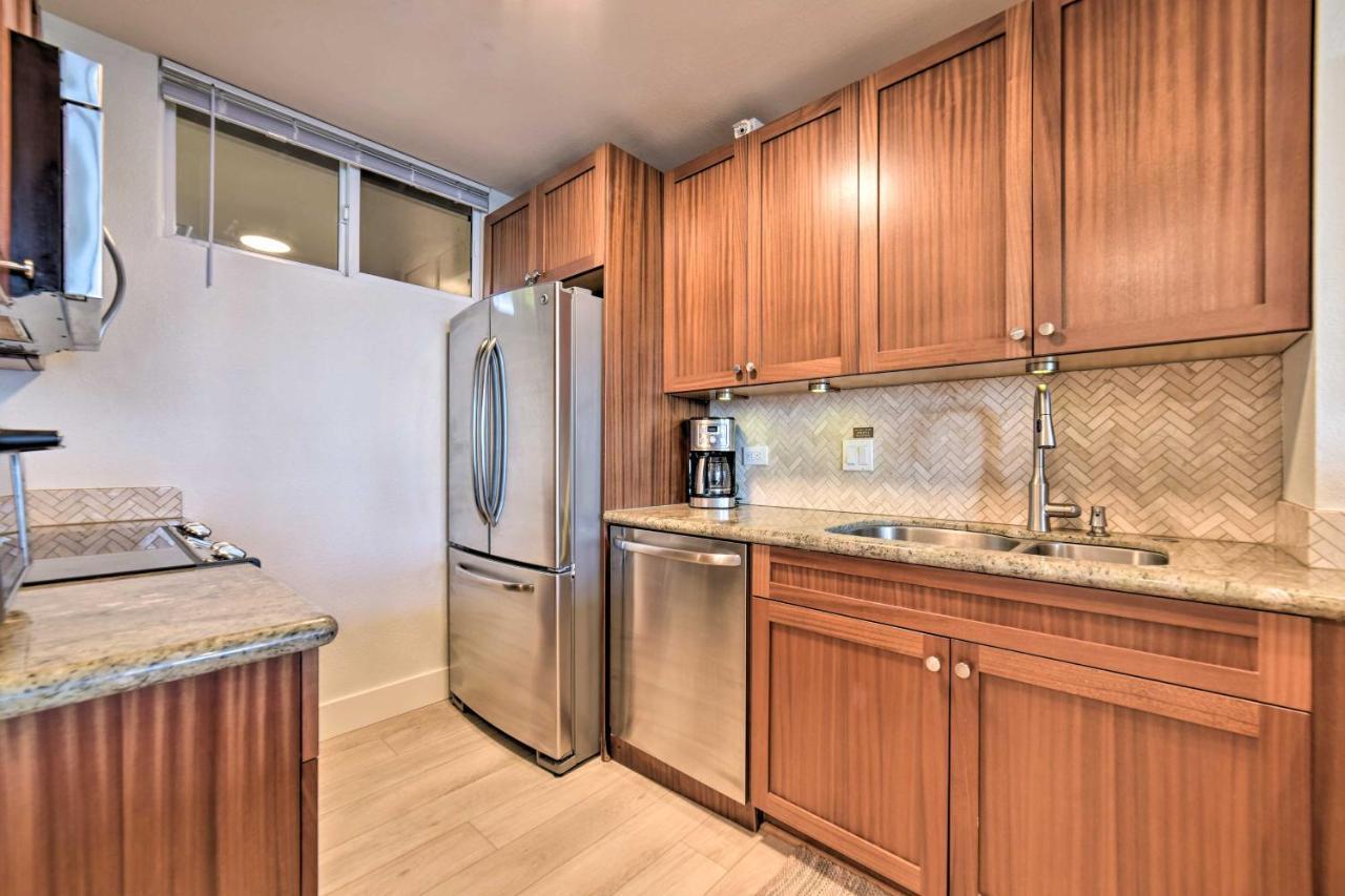 Apartment Oceanfront Kaanapali Oasis With Pool! *