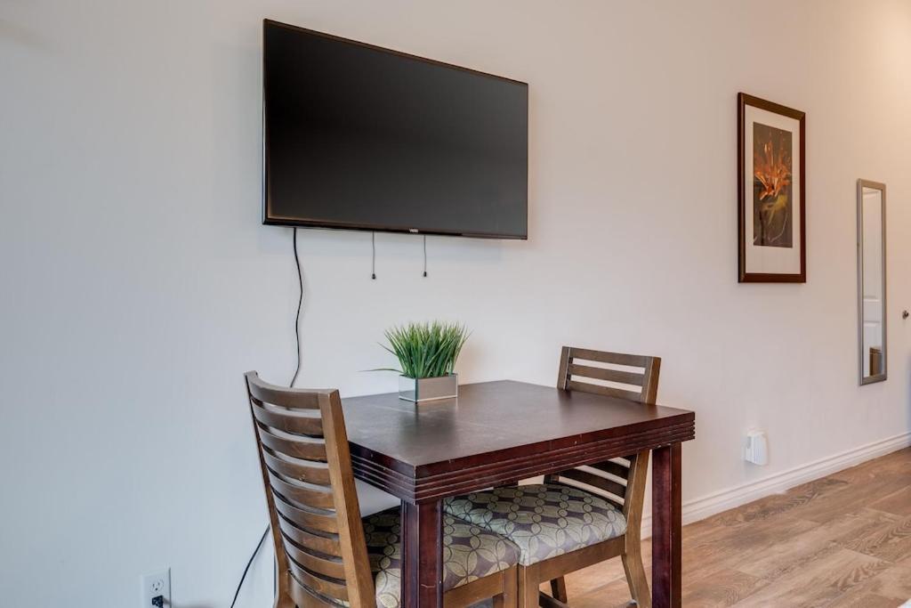 Unit 13 Maui Ohana Modern Wailuku