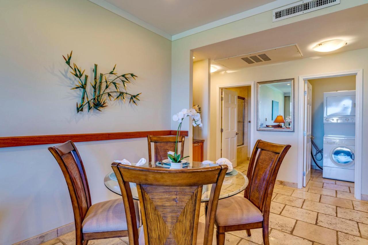 Kapalua Extraordinaire With Glorious Ocean Views!