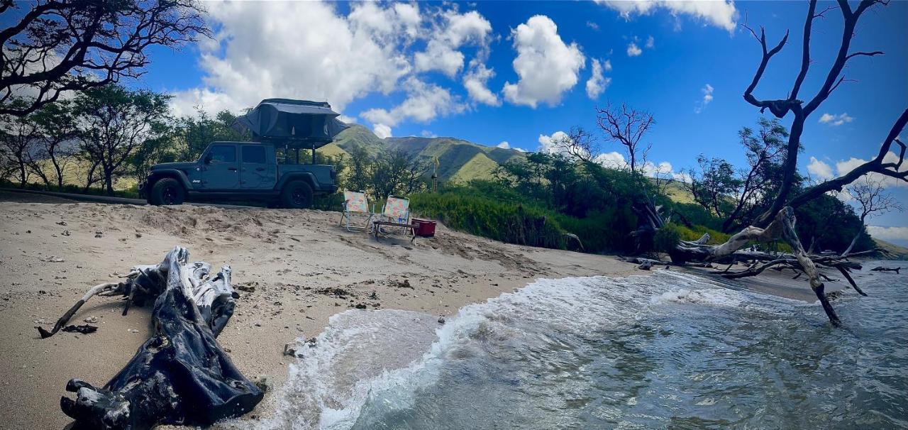 Embark On A Journey Through Maui With Aloha Glamp's Jeep And Rooftop Tent Allows To Discover Diverse Campgrounds, Unveiling The Island's Beauty From Unique Perspectives Each Day * Paia