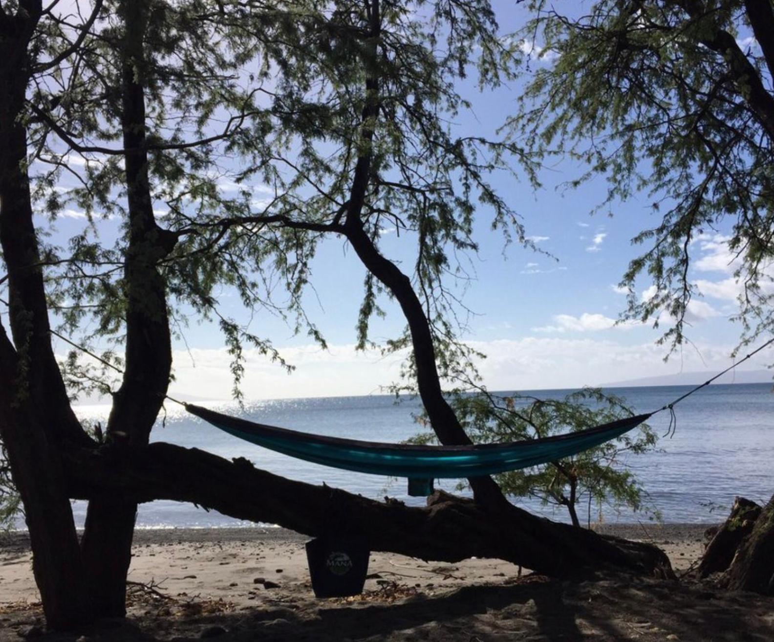 Embark On A Journey Through Maui With Aloha Glamp's Jeep And Rooftop Tent Allows To Discover Diverse Campgrounds, Unveiling The Island's Beauty From Unique Perspectives Each Day Luxury tent