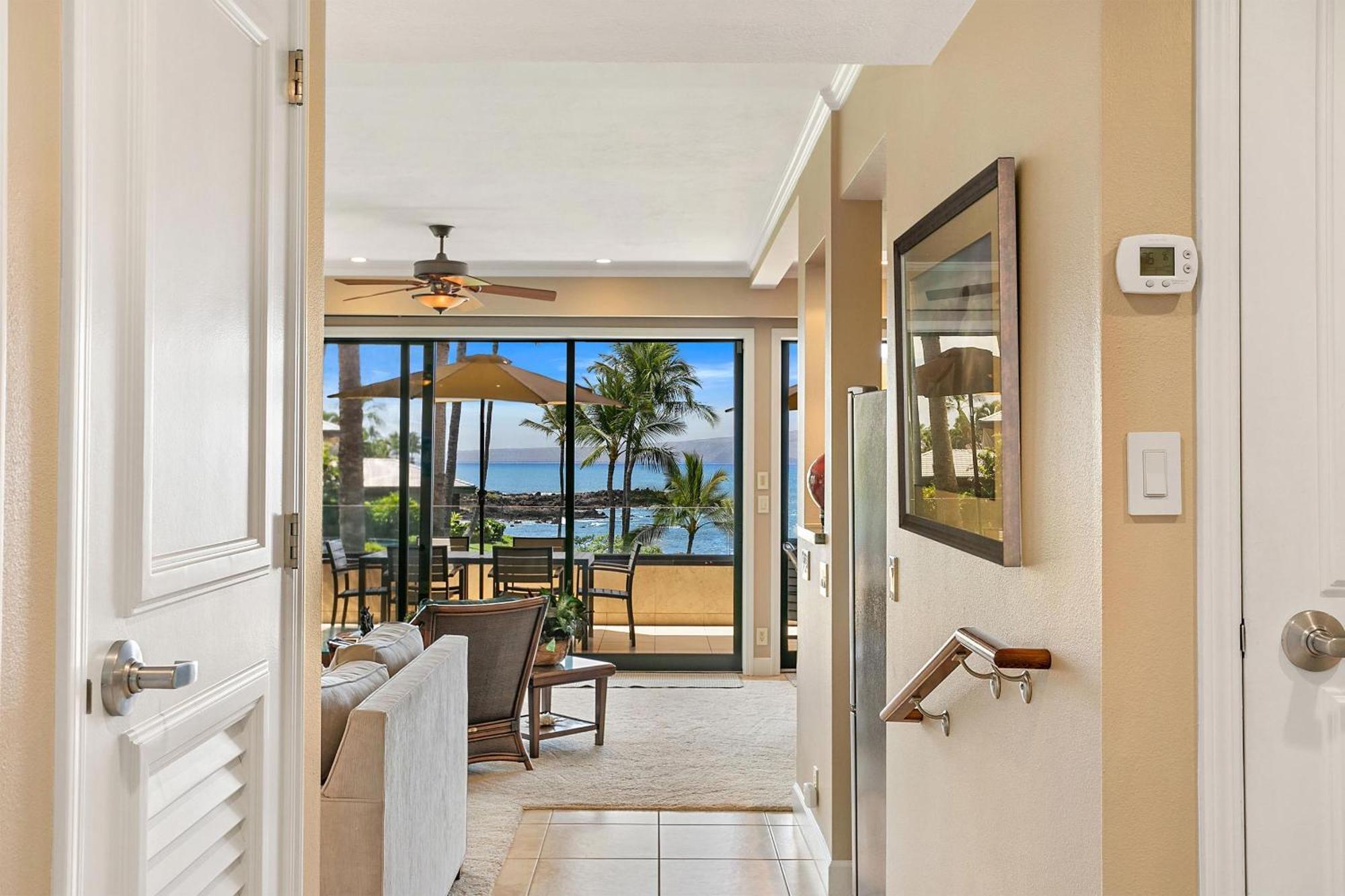 Makena Surf G-201 - End Unit, Panoramic Views, Ac! * Wailea (Maui)