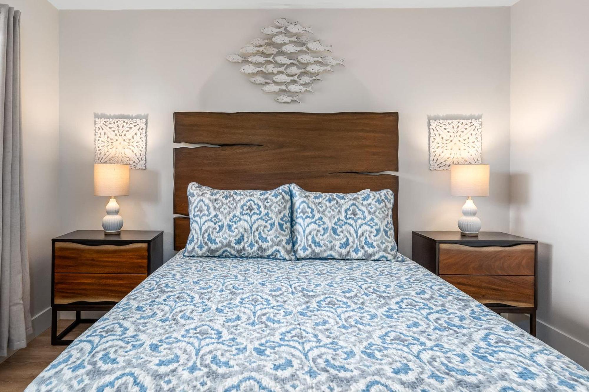 2 Bedroom 2 Bath Luxury Oceanfront Vistas *