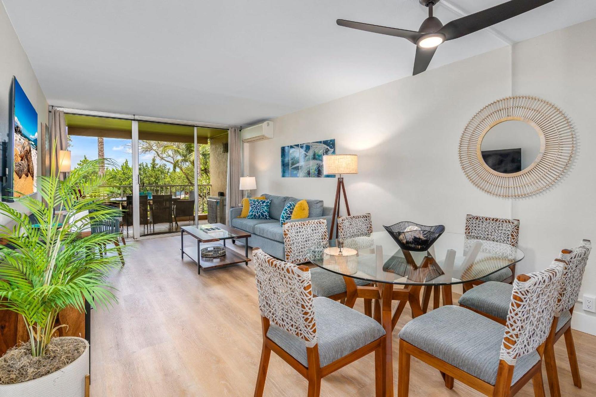 2 Bedroom 2 Bath Luxury Oceanfront Vistas * Kihei